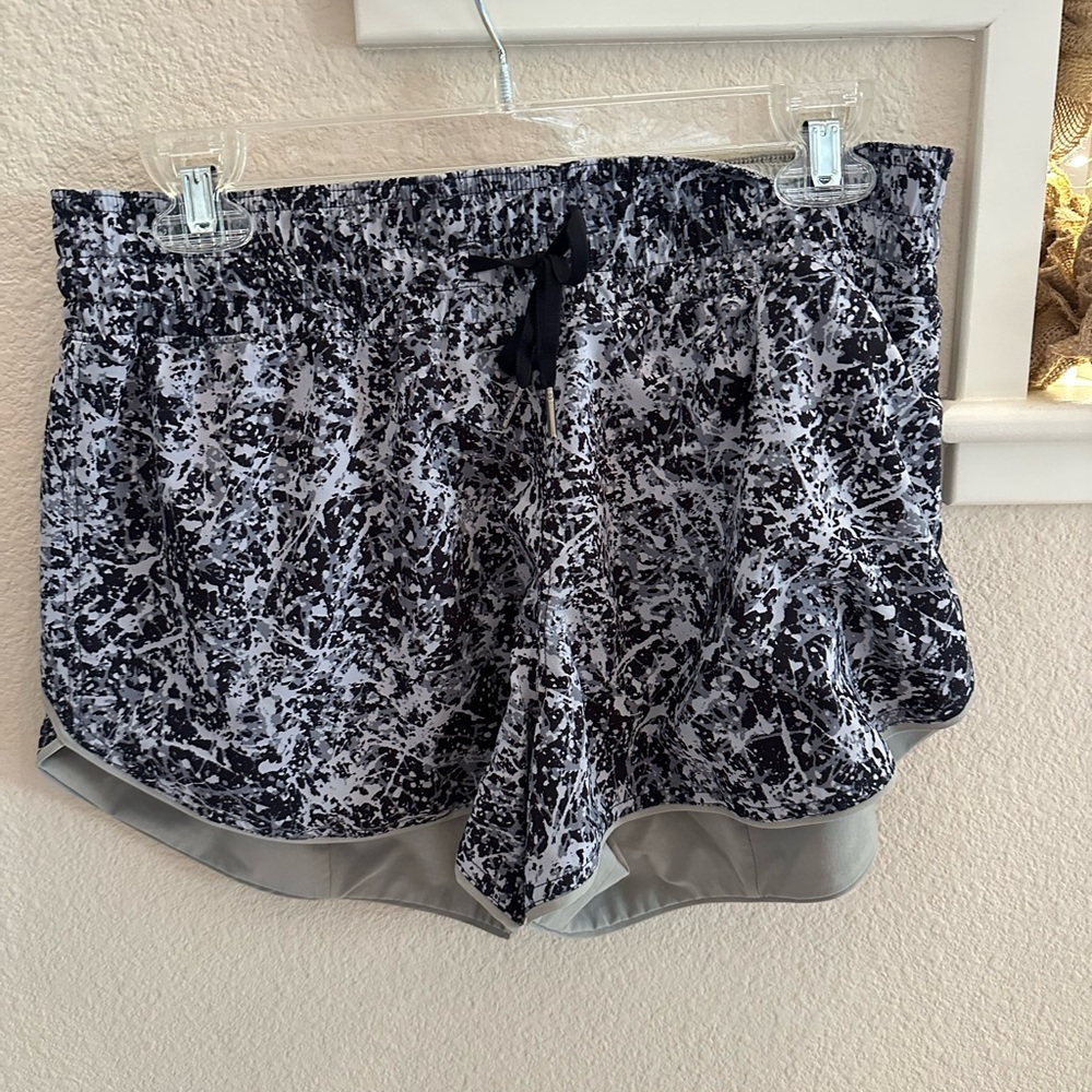 Lululemon Choose a Side Skirt in Paint Splash